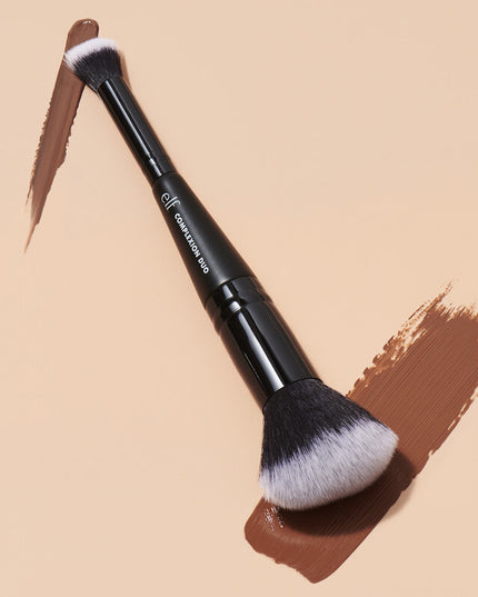 ELF - Concealer & Foundation Complexion Duo Brush