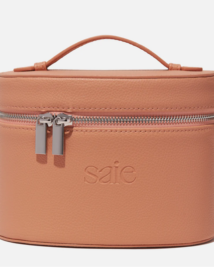 Saie THE MINI VANITY CASE
MINI TRAIN CASE