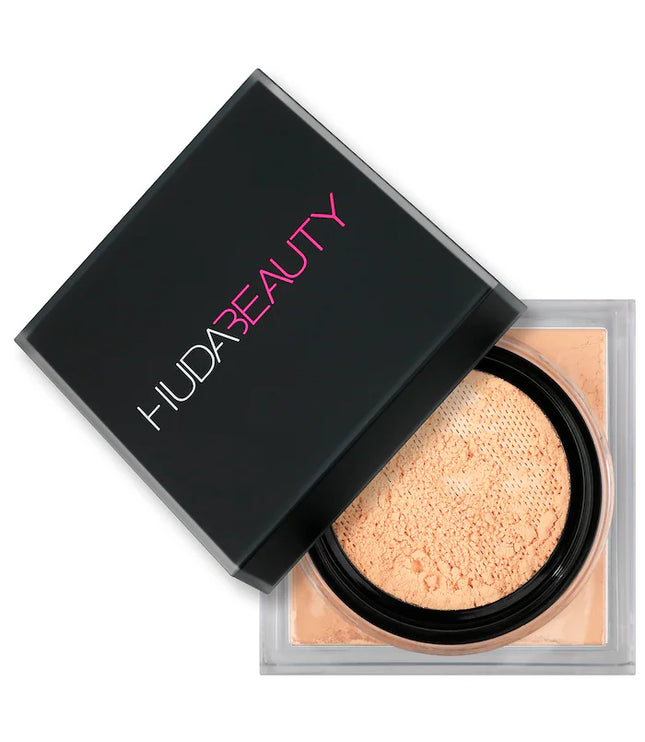 HUDA BEAUTY
Easy Bake Loose Baking & Setting Powder