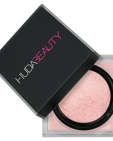 HUDA BEAUTY
Easy Bake Loose Baking & Setting Powder