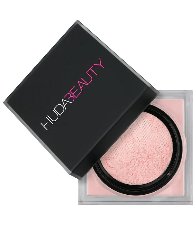 HUDA BEAUTY
Easy Bake Loose Baking & Setting Powder