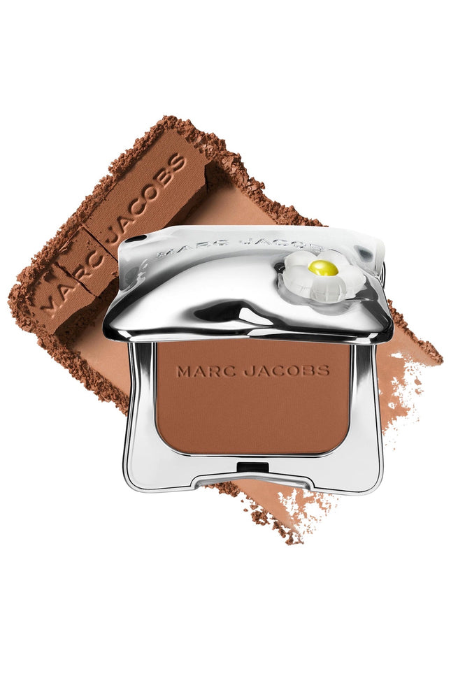 Marc Jacobs Beauty Legally Bronze Talc-Free Blurring Powder Bronzer