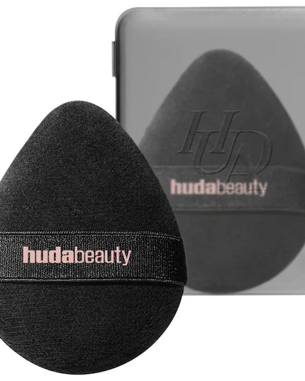 HUDA BEAUTY 
Easy Bake Marshmallow Puff & Sponge