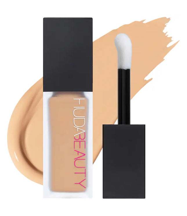 HUDA BEAUTY
#FauxFilter Matte Buildable Coverage Waterproof Concealer