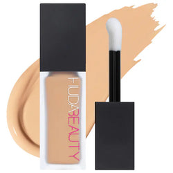 HUDA BEAUTY - #FauxFilter Matte Buildable Coverage Waterproof Concealer