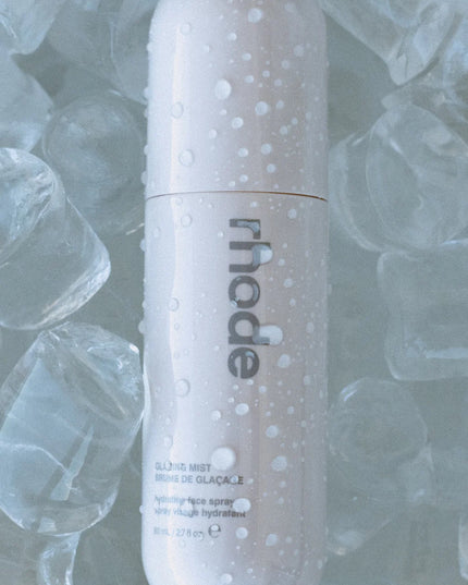 Rhode glazing mist
THE HYDRATING FACE SPRAYp