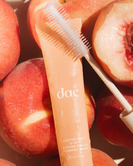 dae Cactus Fruit 3-in-1 Styling Cream with Taming Wand