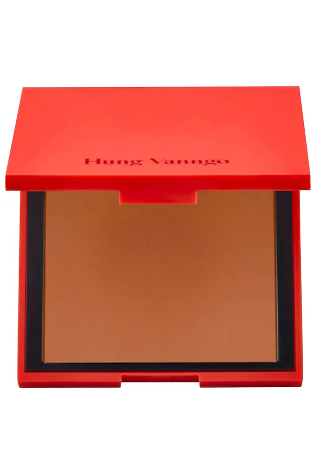 HUNG VANNGO BEAUTY 
Soft Focus Blurring Matte Powder Bronzer