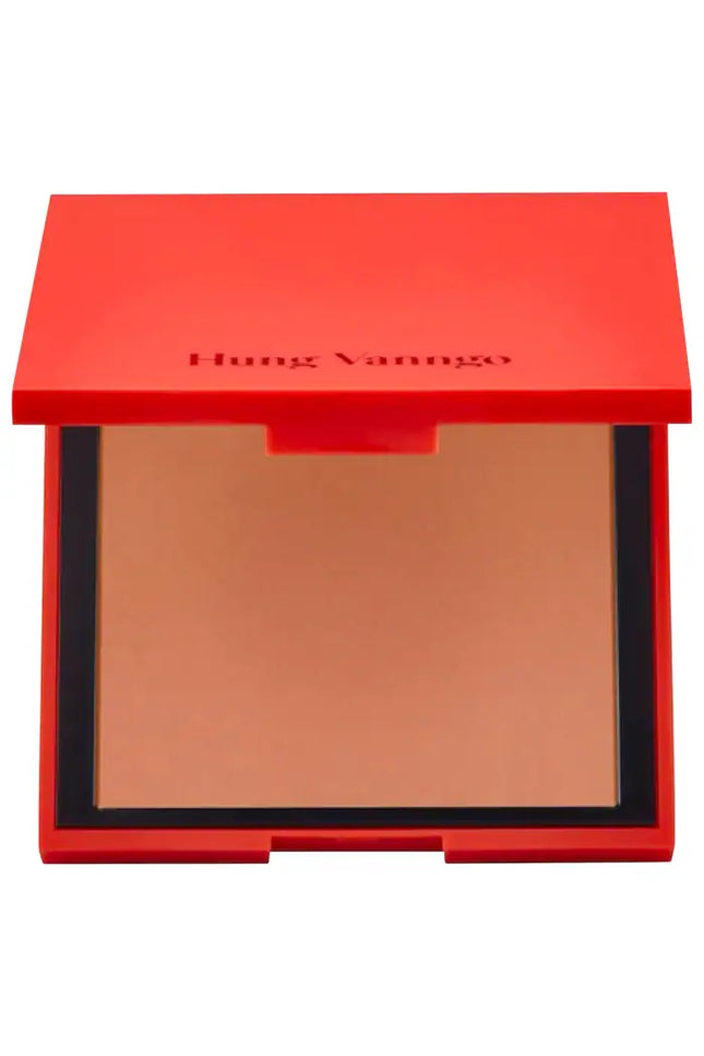 HUNG VANNGO BEAUTY 
Soft Focus Blurring Matte Powder Bronzer
