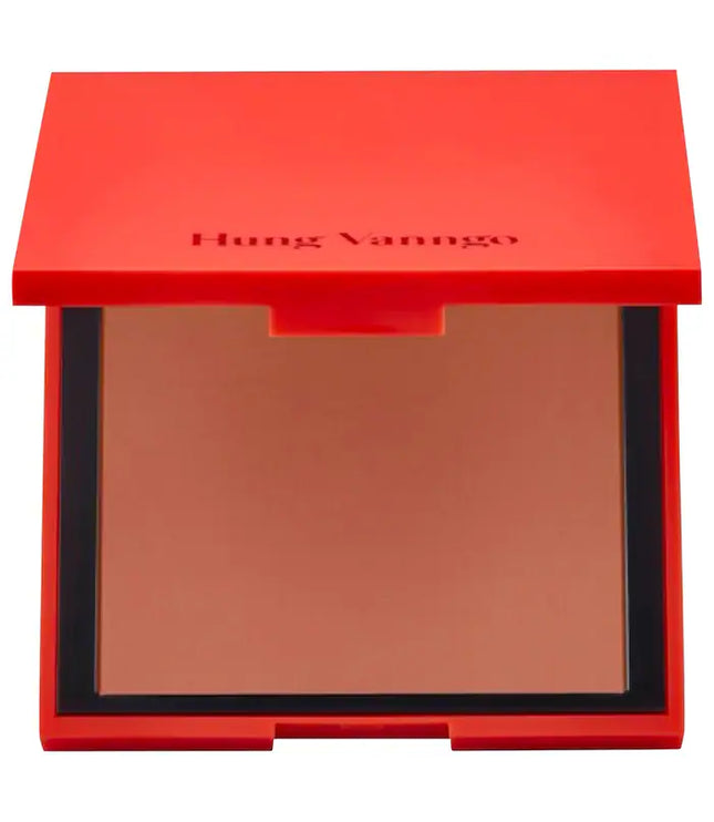 HUNG VANNGO BEAUTY 
Soft Focus Blurring Matte Powder Bronzer