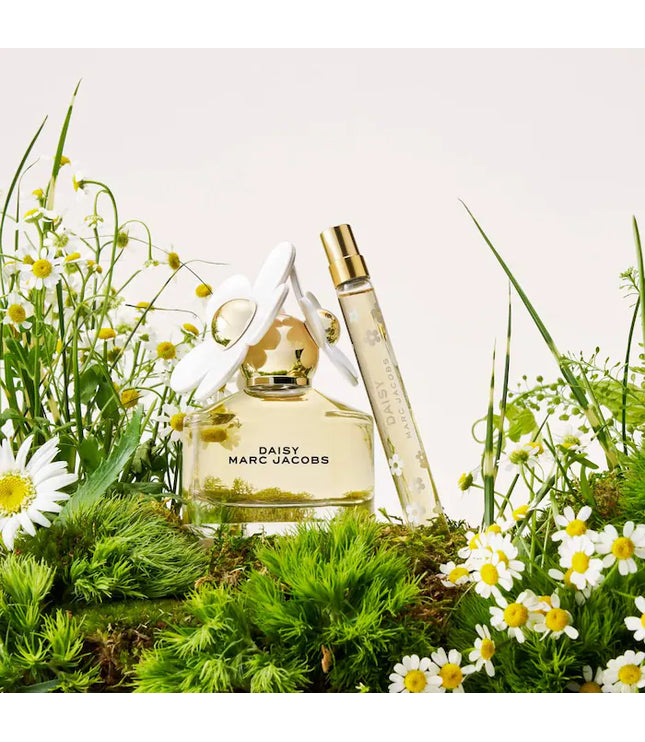 Marc Jacobs Fragrances 
Daisy Eau de Toilette with White Florals & Sandalwood