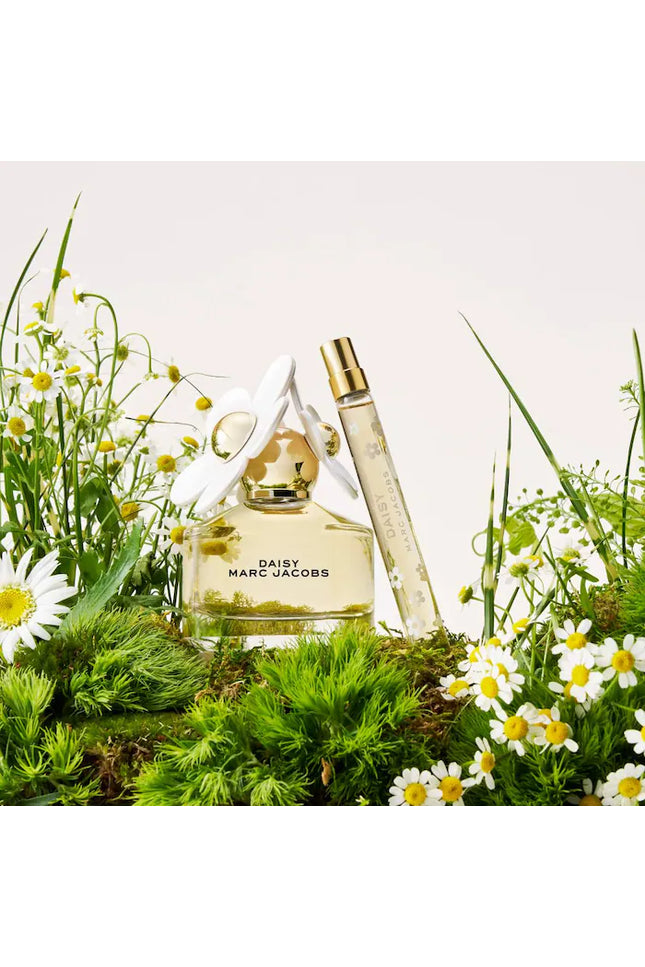 Marc Jacobs Fragrances 
Daisy Eau de Toilette with White Florals & Sandalwood