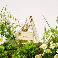 Marc Jacobs Fragrances 
- Daisy Eau de Toilette with White Florals & Sandalwood