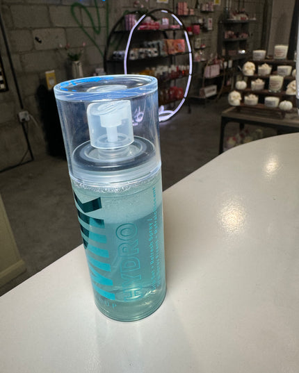 MILK Hydro grip set + refresh spray 50 Ml