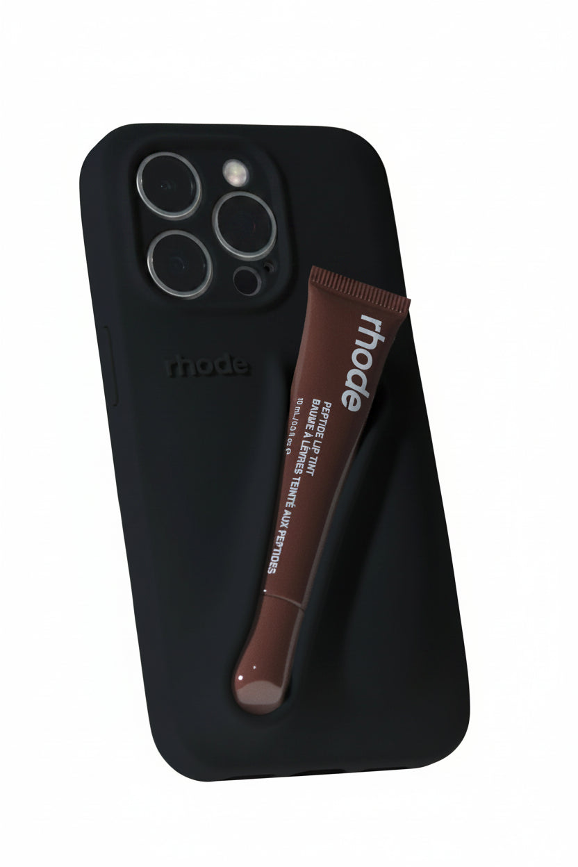 Rhode lip case
YOUR ESSENTIALS IN ONE PLACE