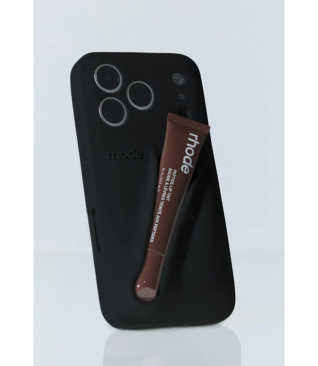 Rhode lip case
YOUR ESSENTIALS IN ONE PLACE
