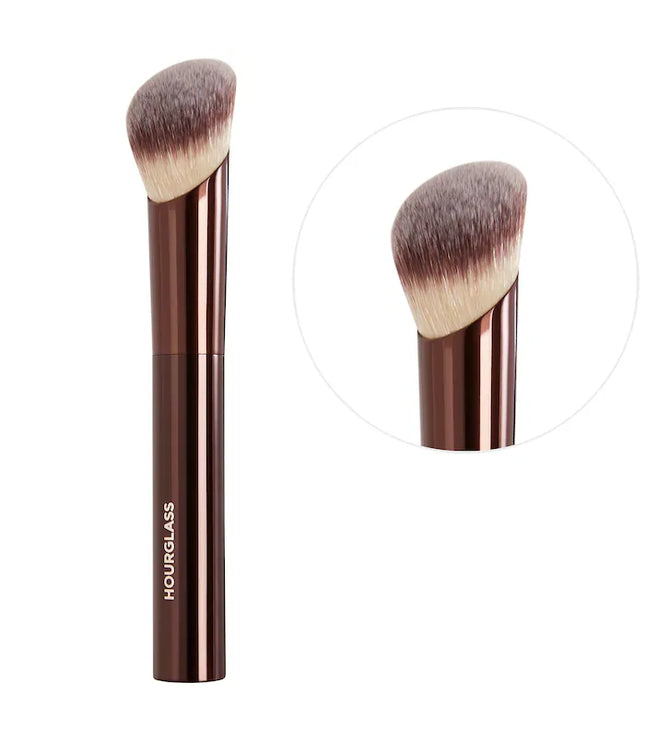 Hourglass Ambient Soft Glow Foundation Brush