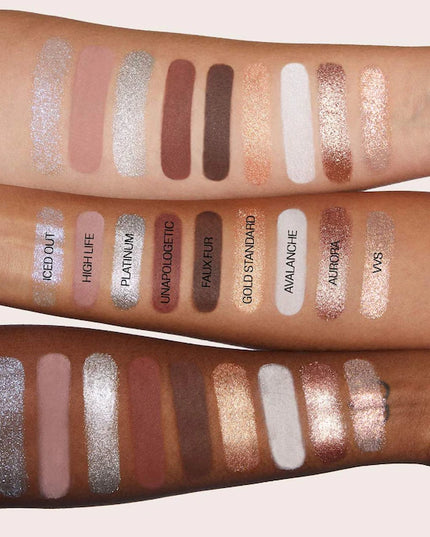 HUDA BEAUTY
Icy Nude Eyeshadow Palette