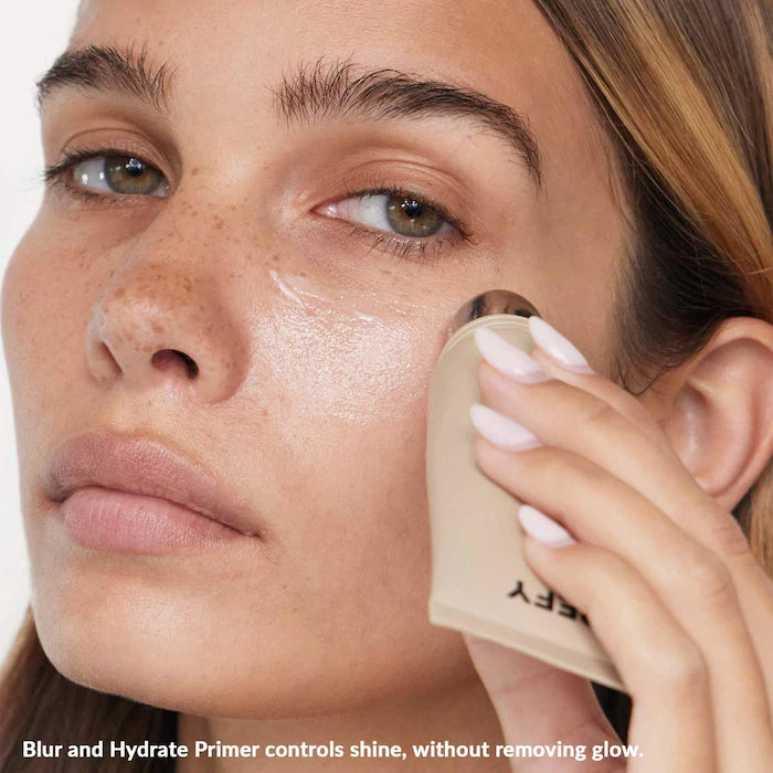 REFY - Blur and Hydrate Oil-Control Face Primer with Hyaluronic Acid